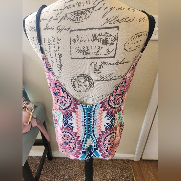 Women's Shell Summer Top - Picture 2 of 7